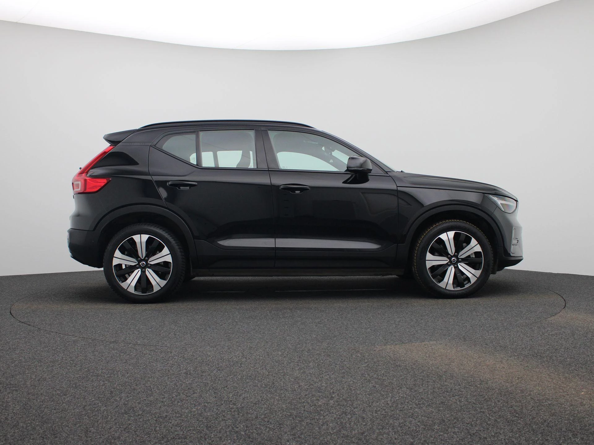 Volvo-XC40-image-5