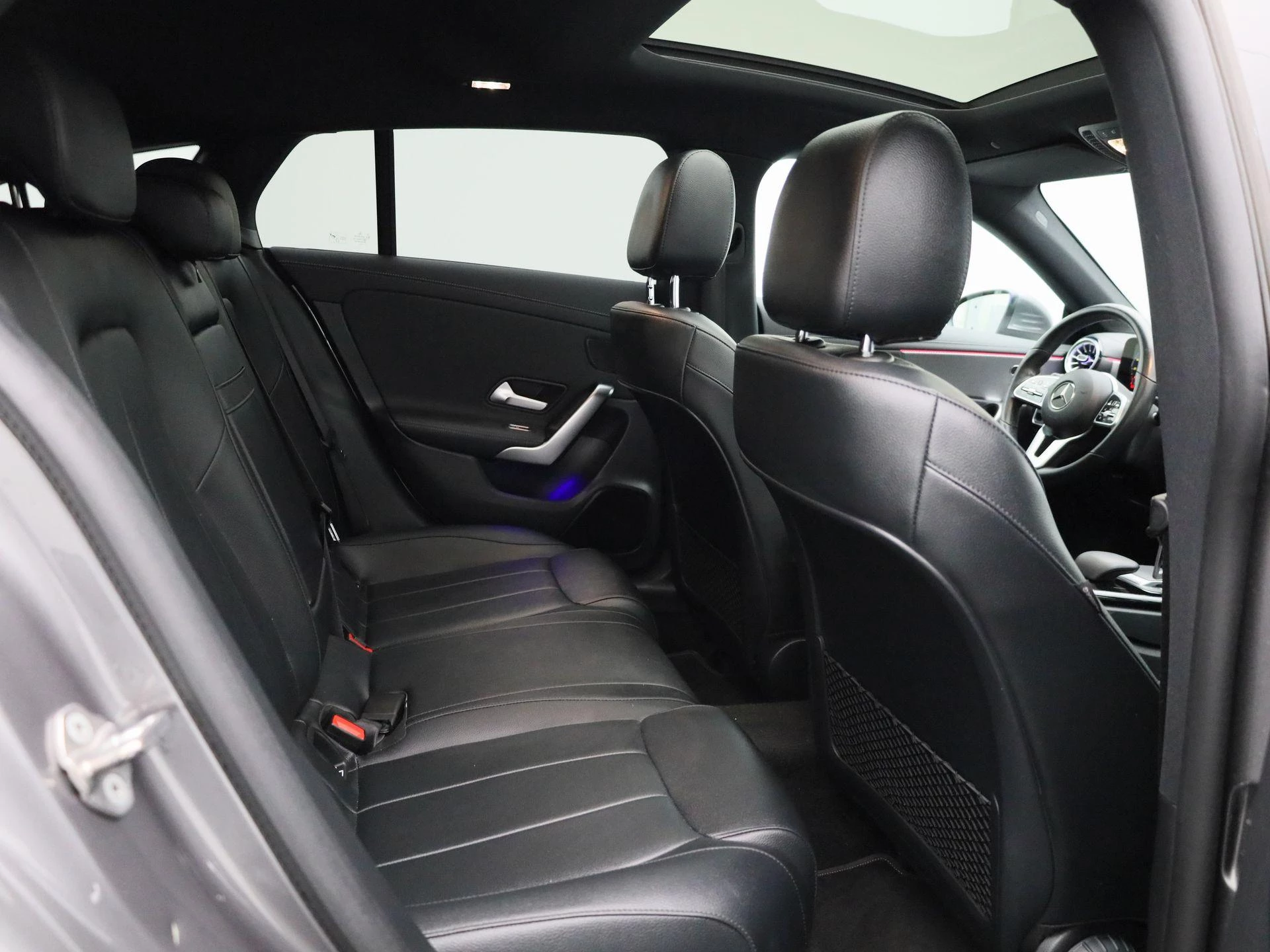 Mercedes-Benz-CLA-image-48