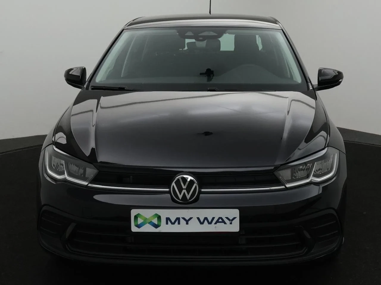 Volkswagen-Polo-image-3