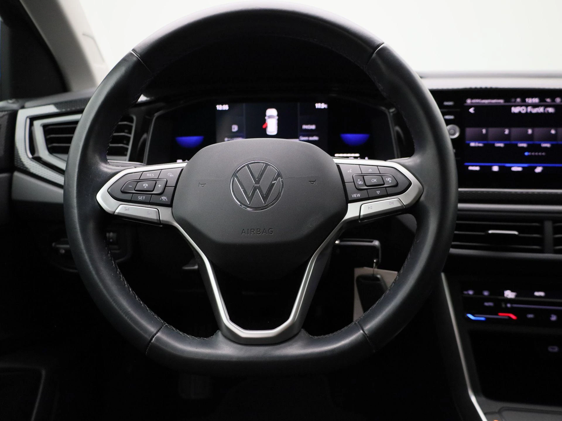 Volkswagen-Taigo-image-8
