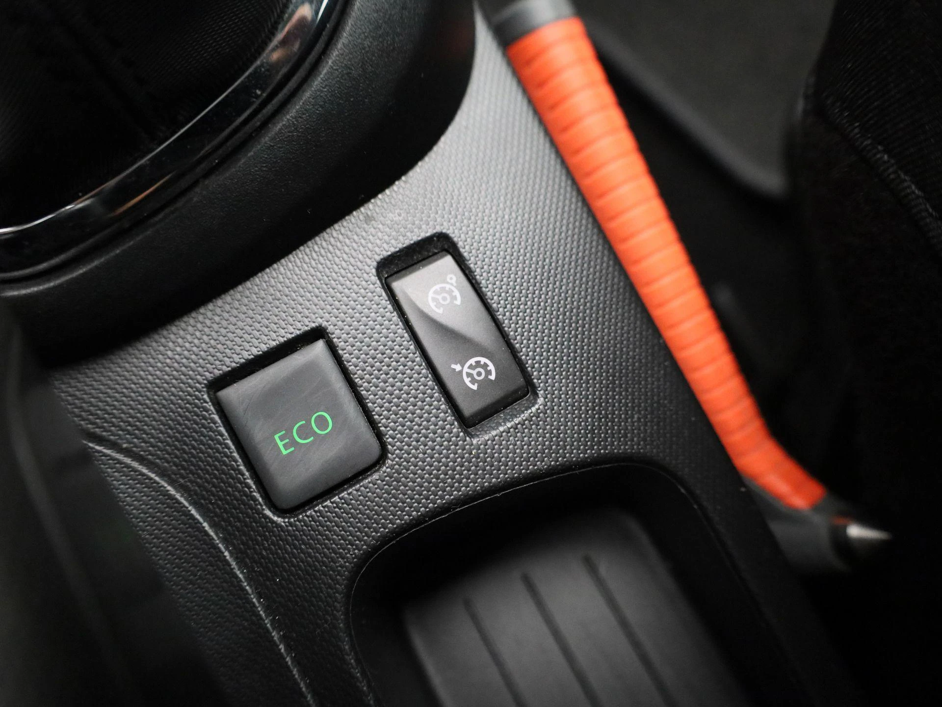 Renault-Captur-image-21