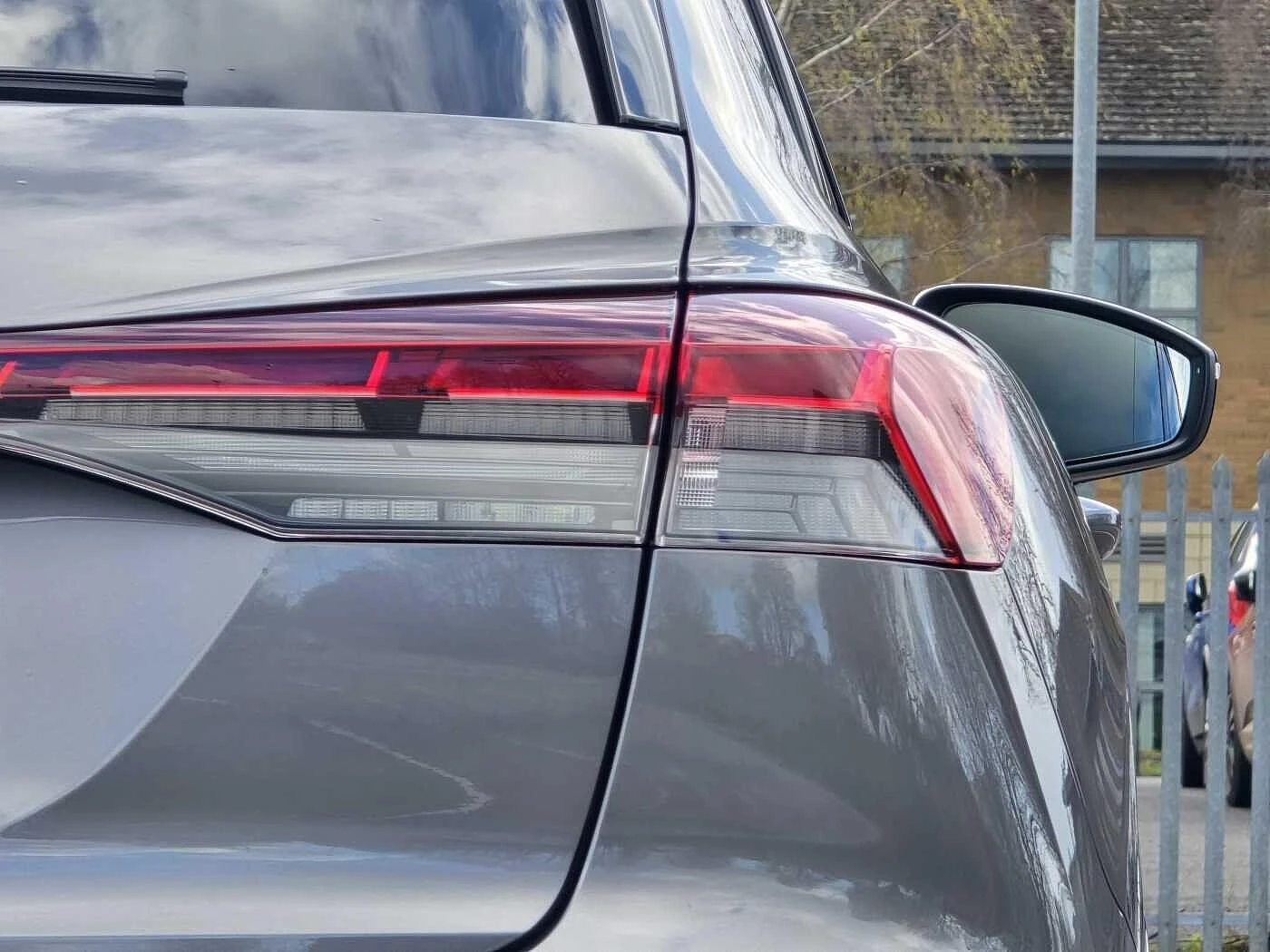 Audi-Q4 e-tron-image-27