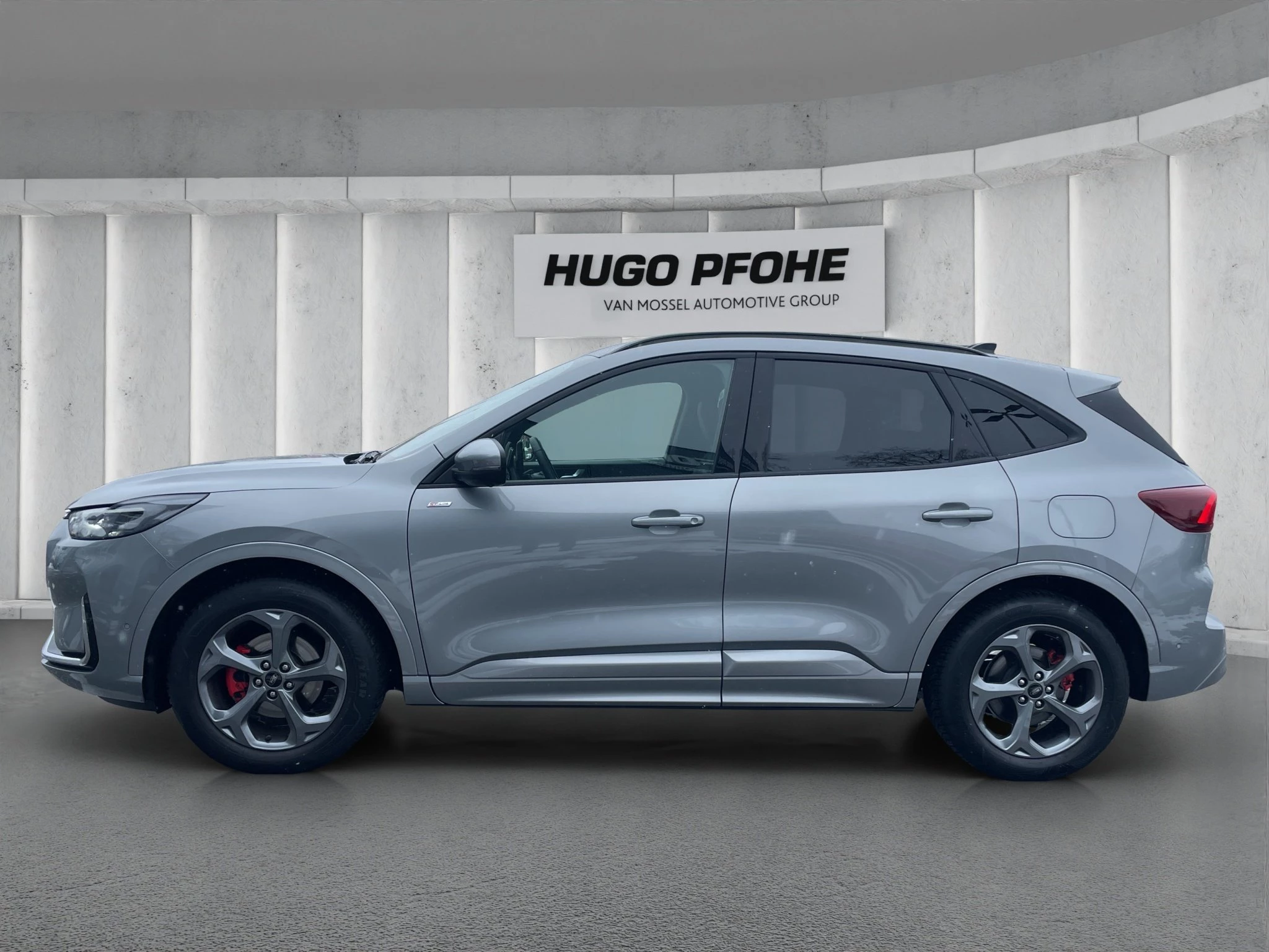Ford Kuga ST-Line X Aut.*PANO*AHK*360GRAD*LED-MATRIX*NAVI*GRA*WINTER-PKT.