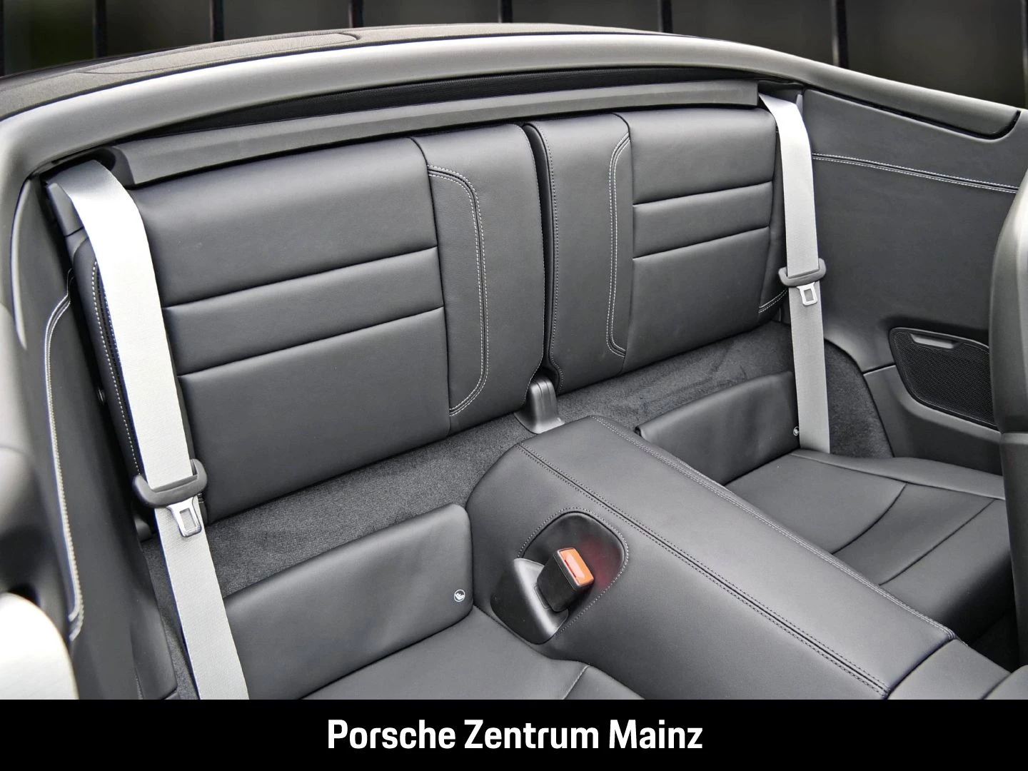 Porsche 911 992 Carrera 4S Cabriolet 18- Wege SAGA Sitzb carrera