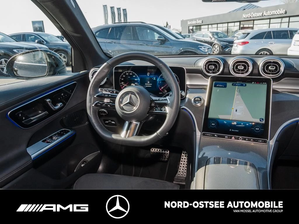 Mercedes-Benz GLC 300 d 4M AMG AHK DISTRONIC MBUX SHZ KEYLESS AMG LineX254 GLC 300 d 4M AMG AHK DISTRONIC MBUX SHZ KEYLESS AMG Line