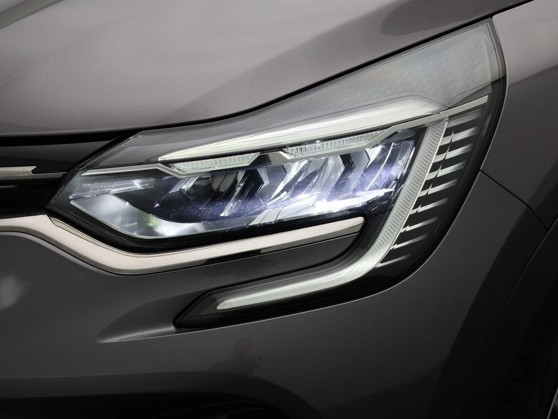 Renault-Captur-image-12