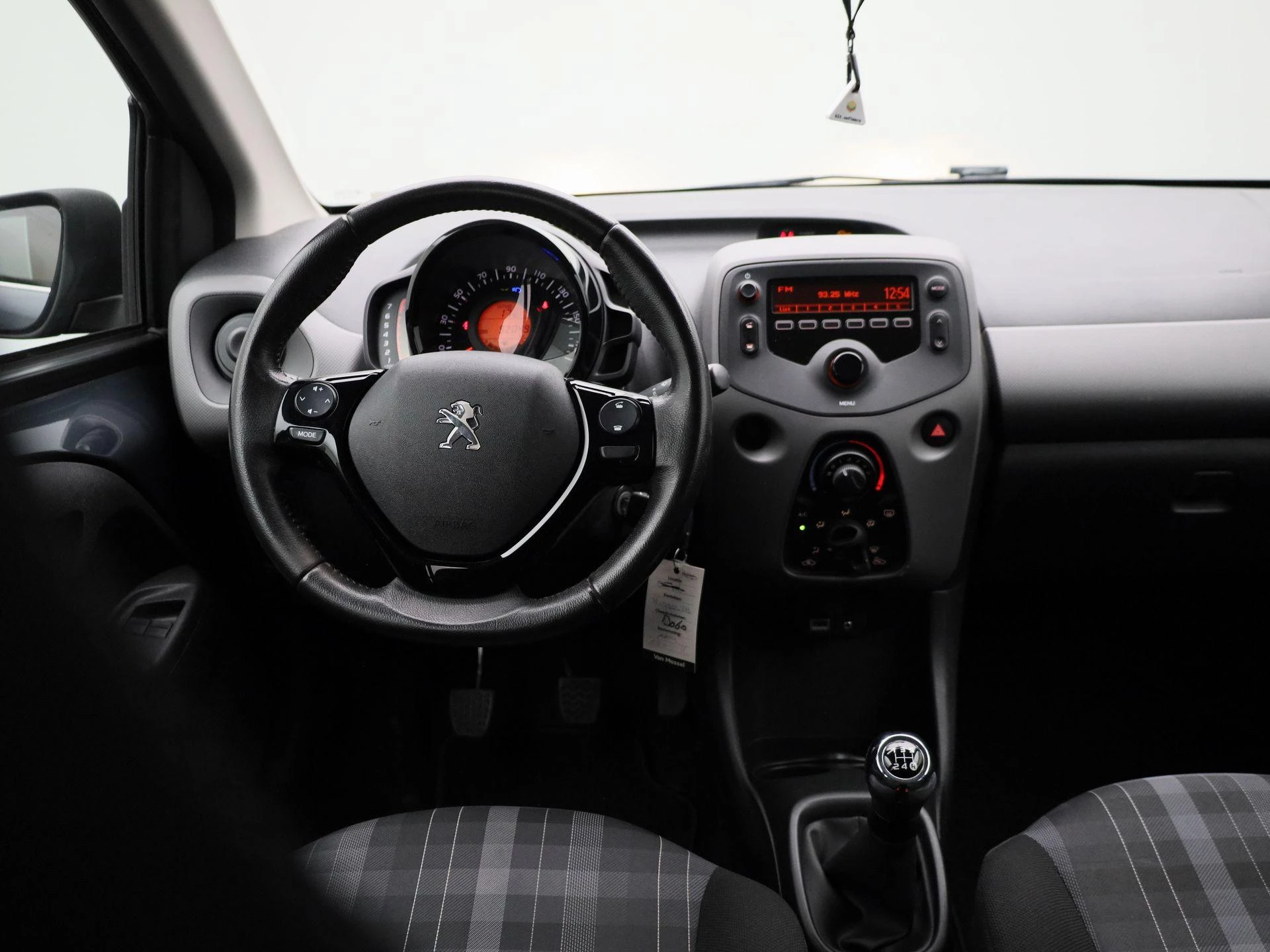 Peugeot-108-image-6