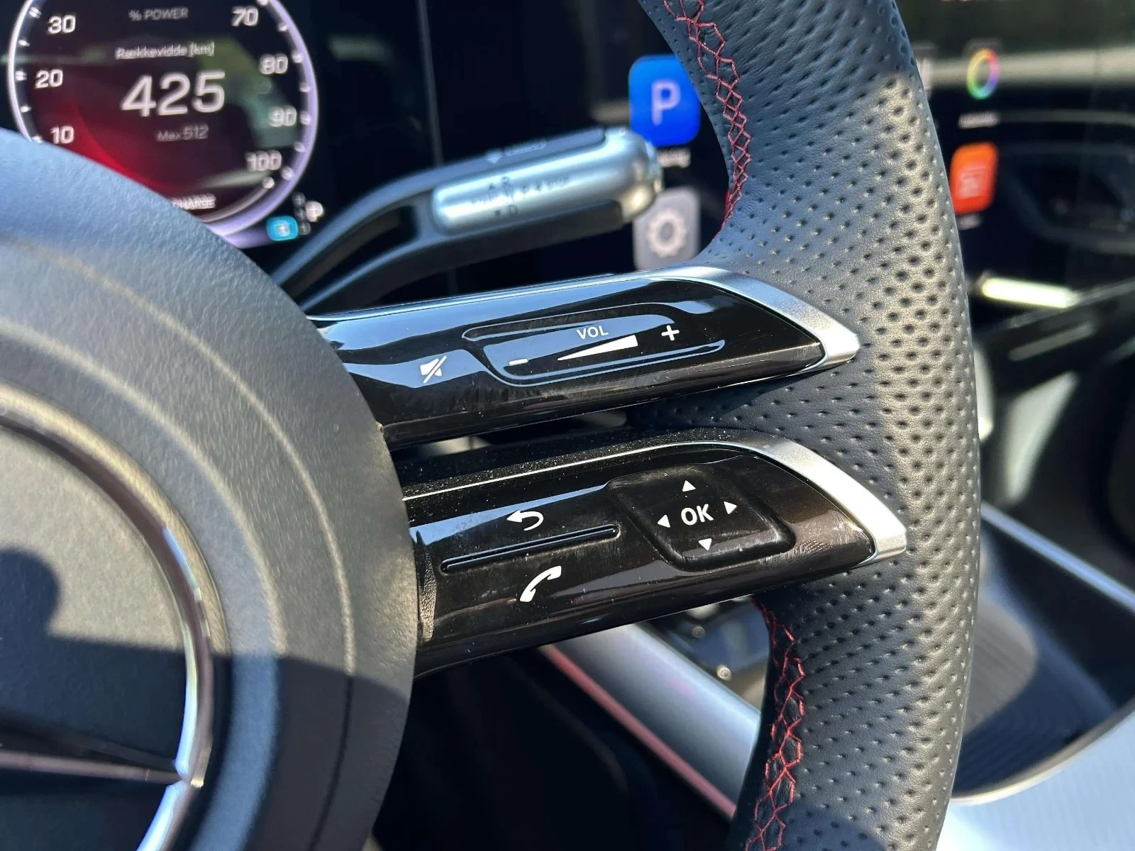 Mercedes-Benz-CLA-image-13