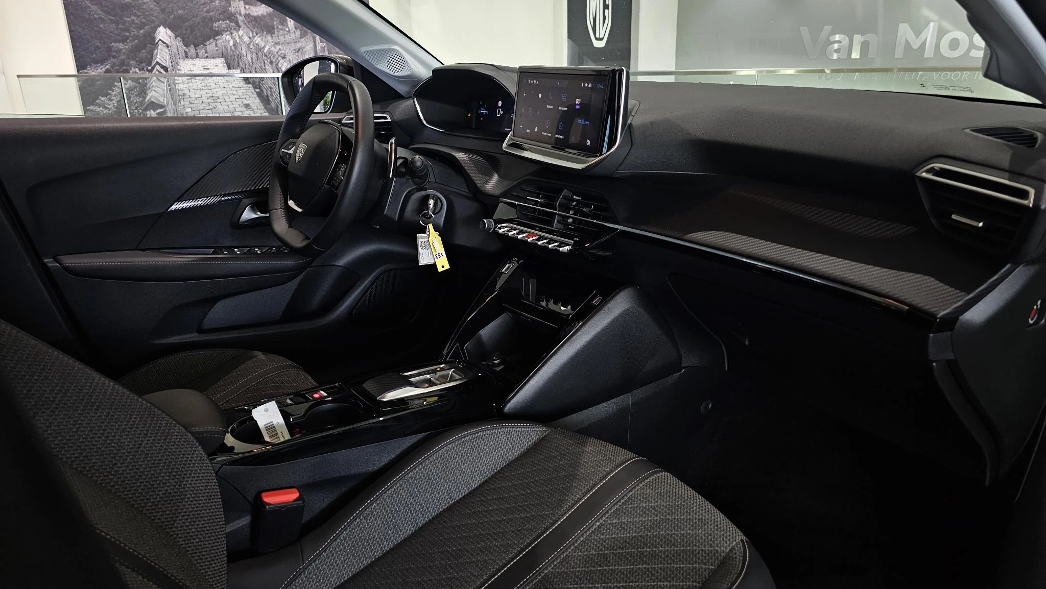 Peugeot-208-image-19