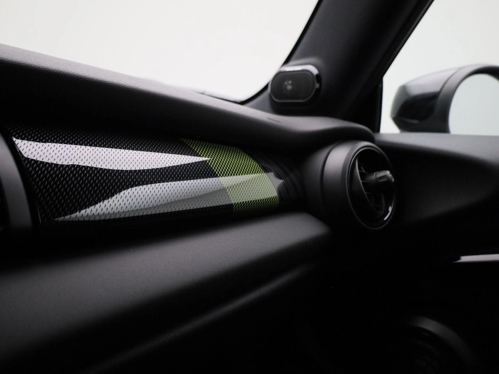 MINI-Electric-image-27