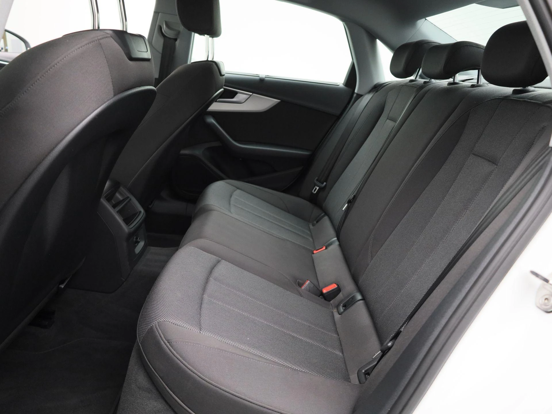 Audi-A4-image-11