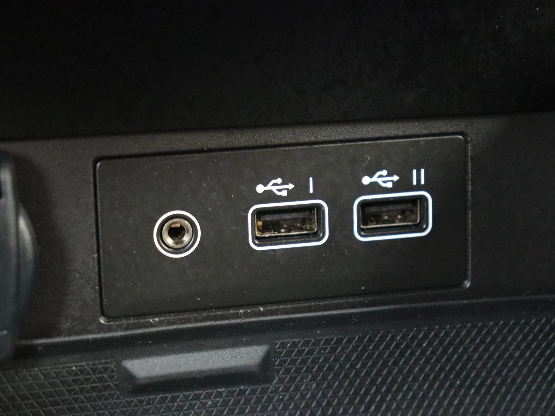 Renault-Clio-image-23