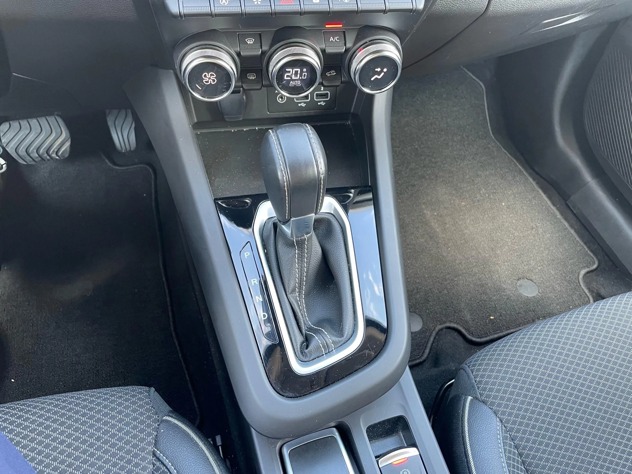 Renault-Arkana-image-12