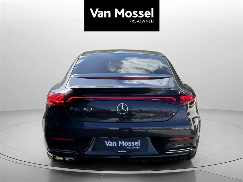 Mercedes-Benz-EQE-image-5