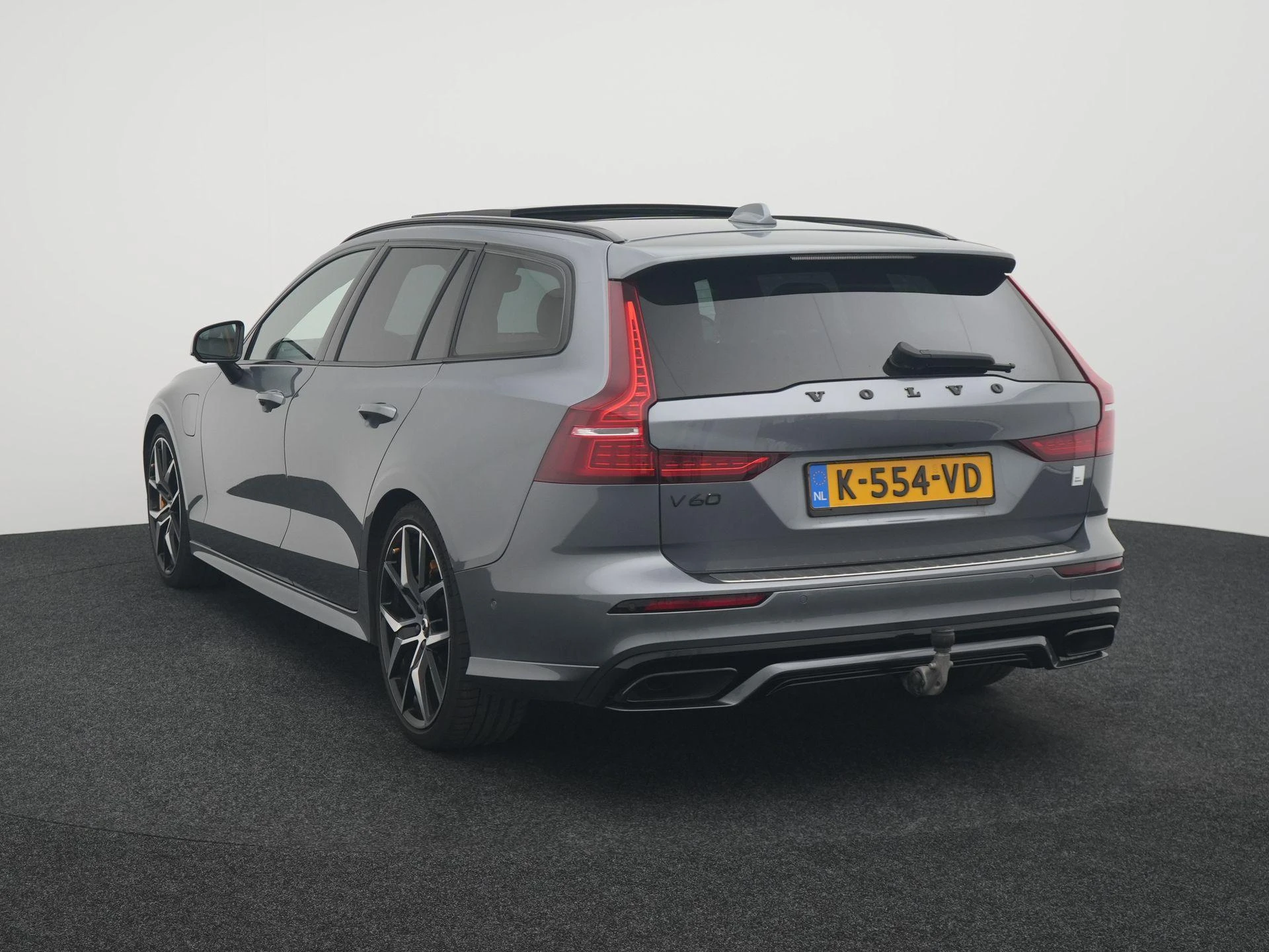 Volvo-V60-image-1