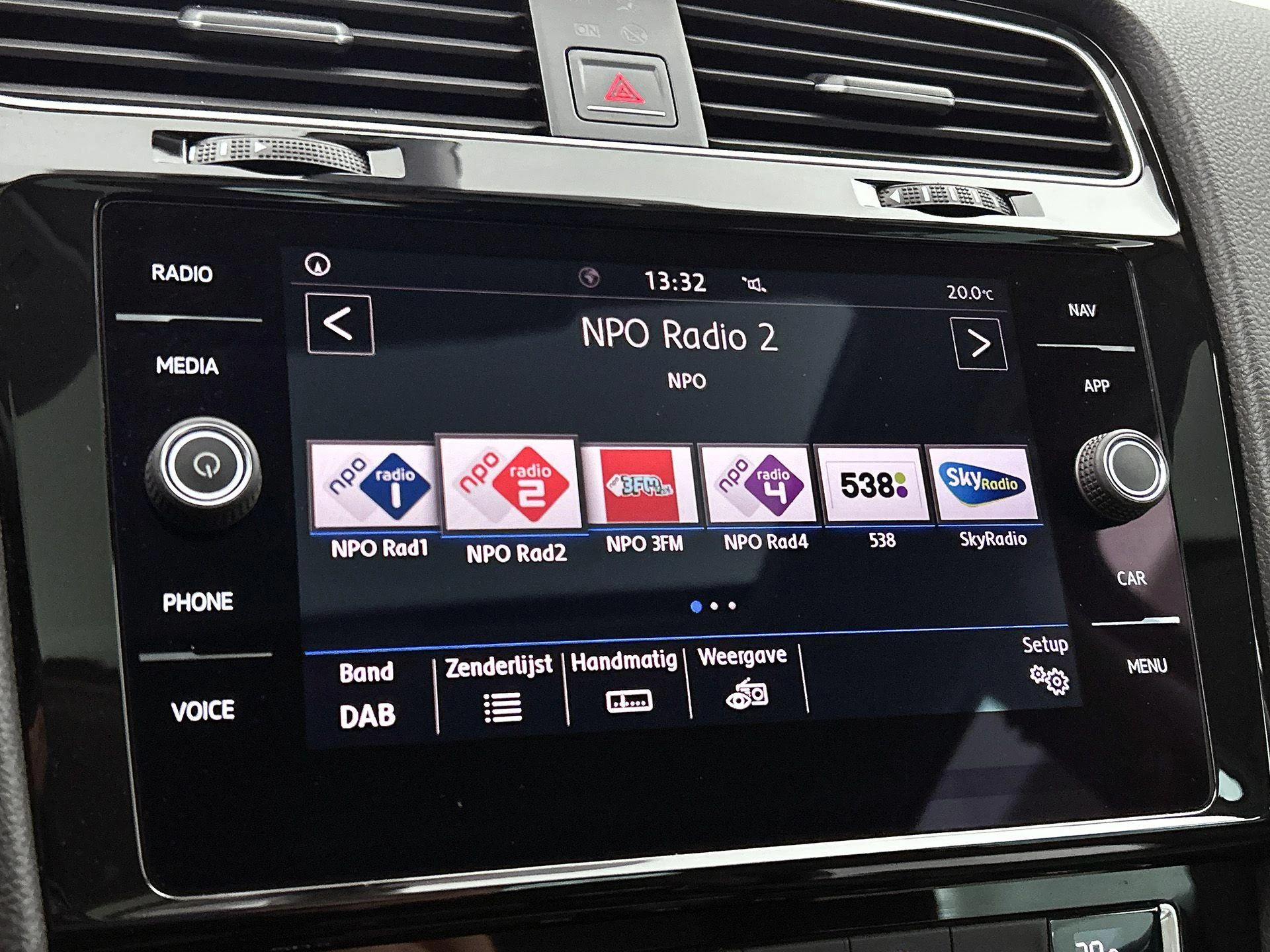 Volkswagen-Golf-image-6