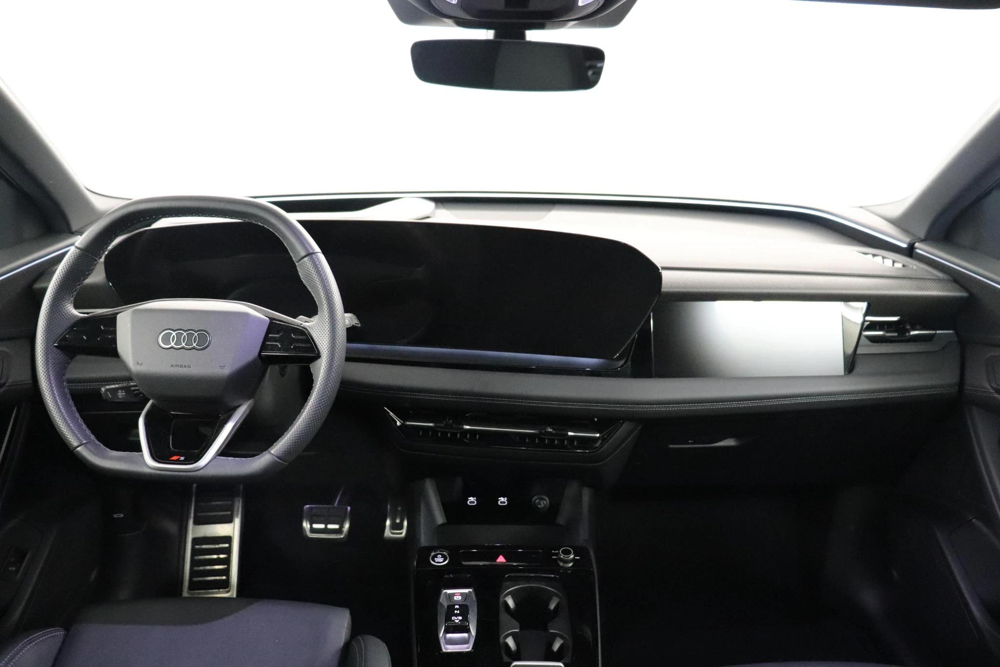 Audi-Q6 e-tron-image-8
