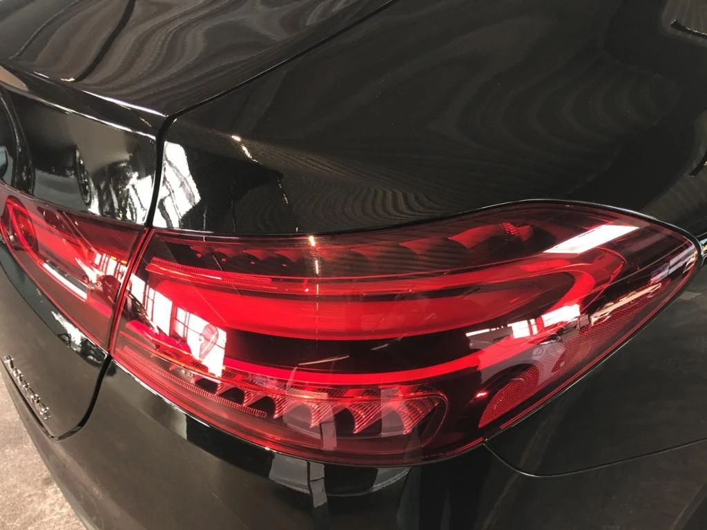 Mercedes-Benz-GLE 450 d-image-13