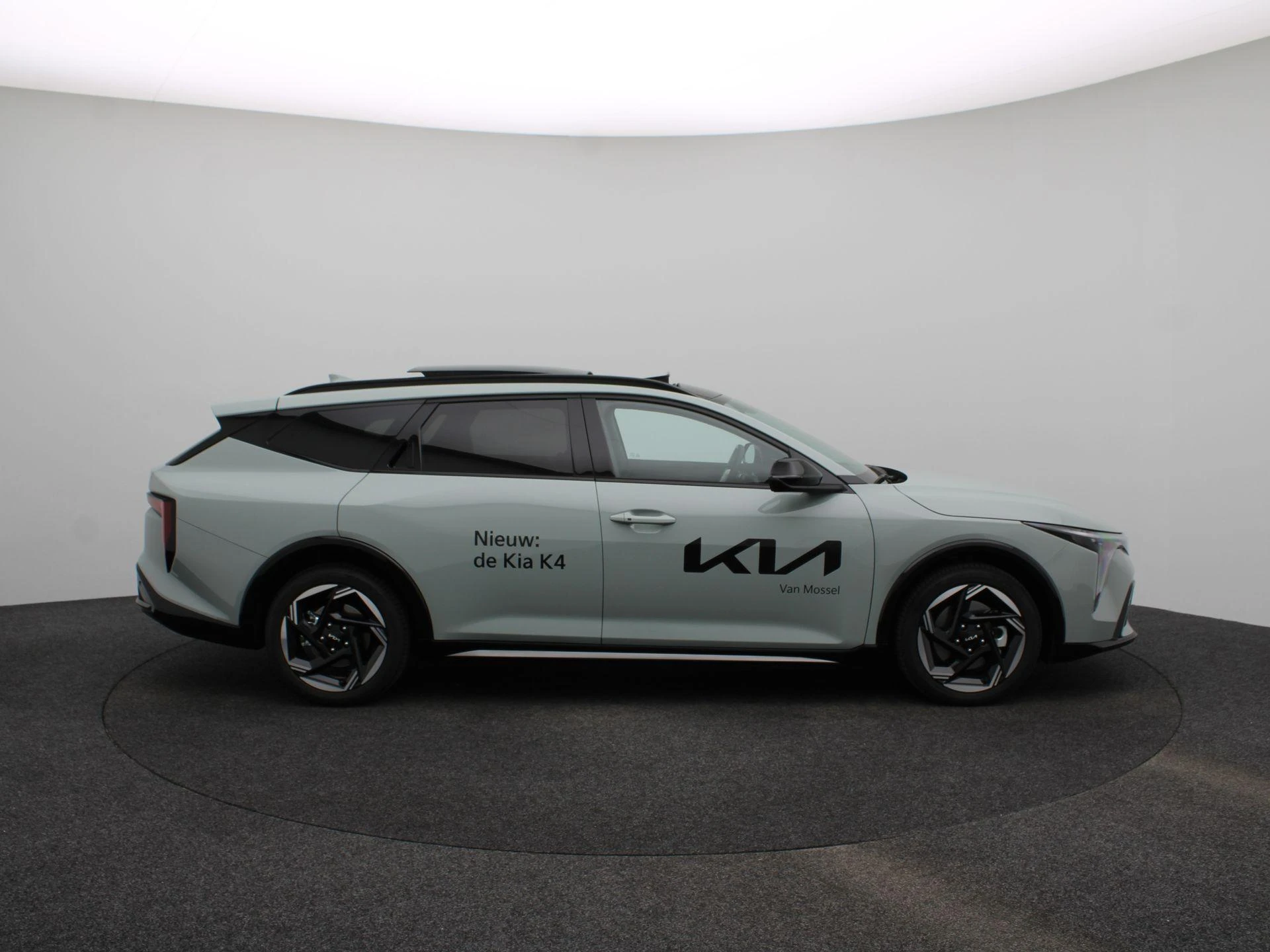 Kia K4 1.0 T-GDi MHEV GT-Line Launch Edition (pano)