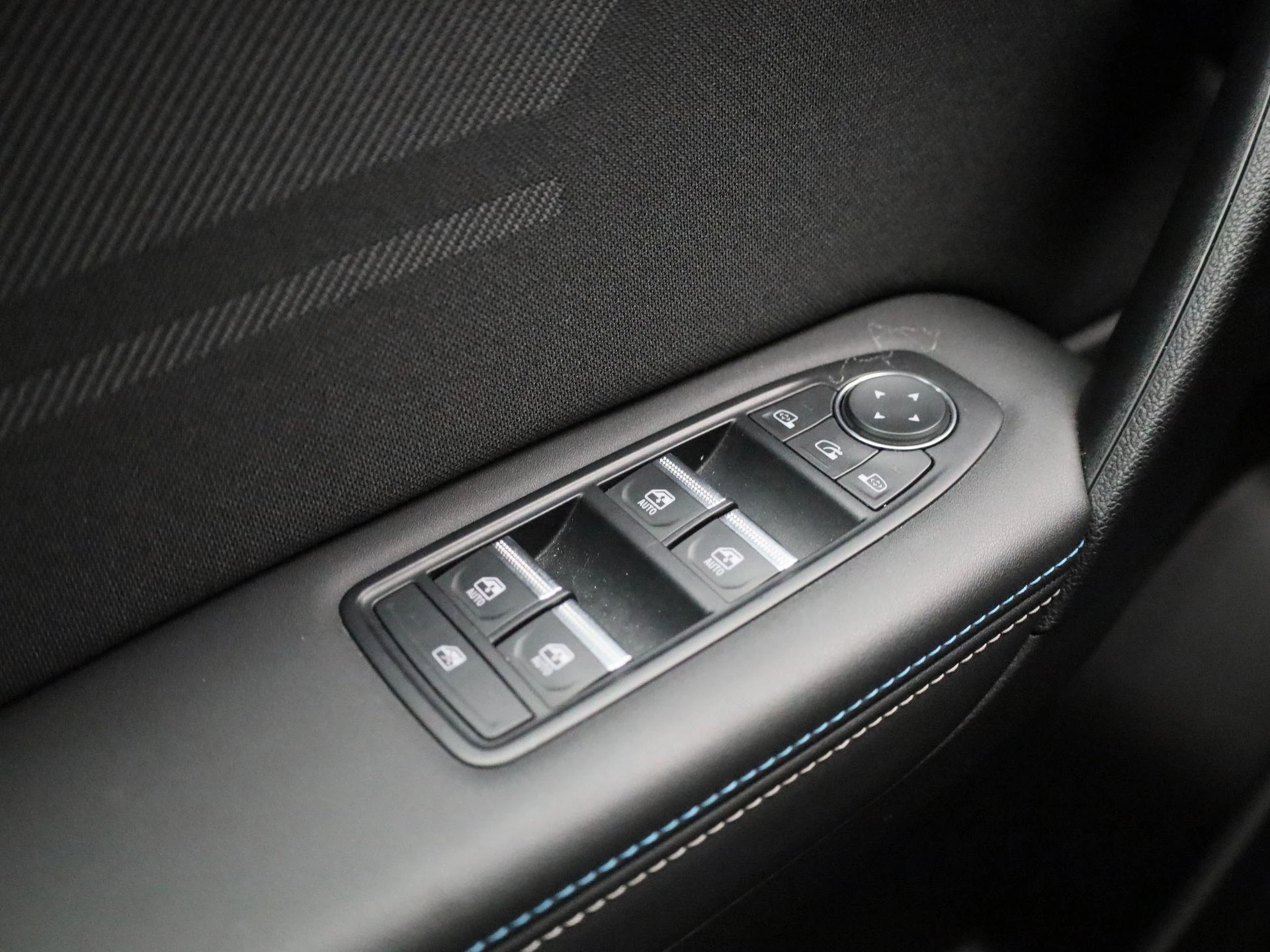 Renault-Captur-image-23