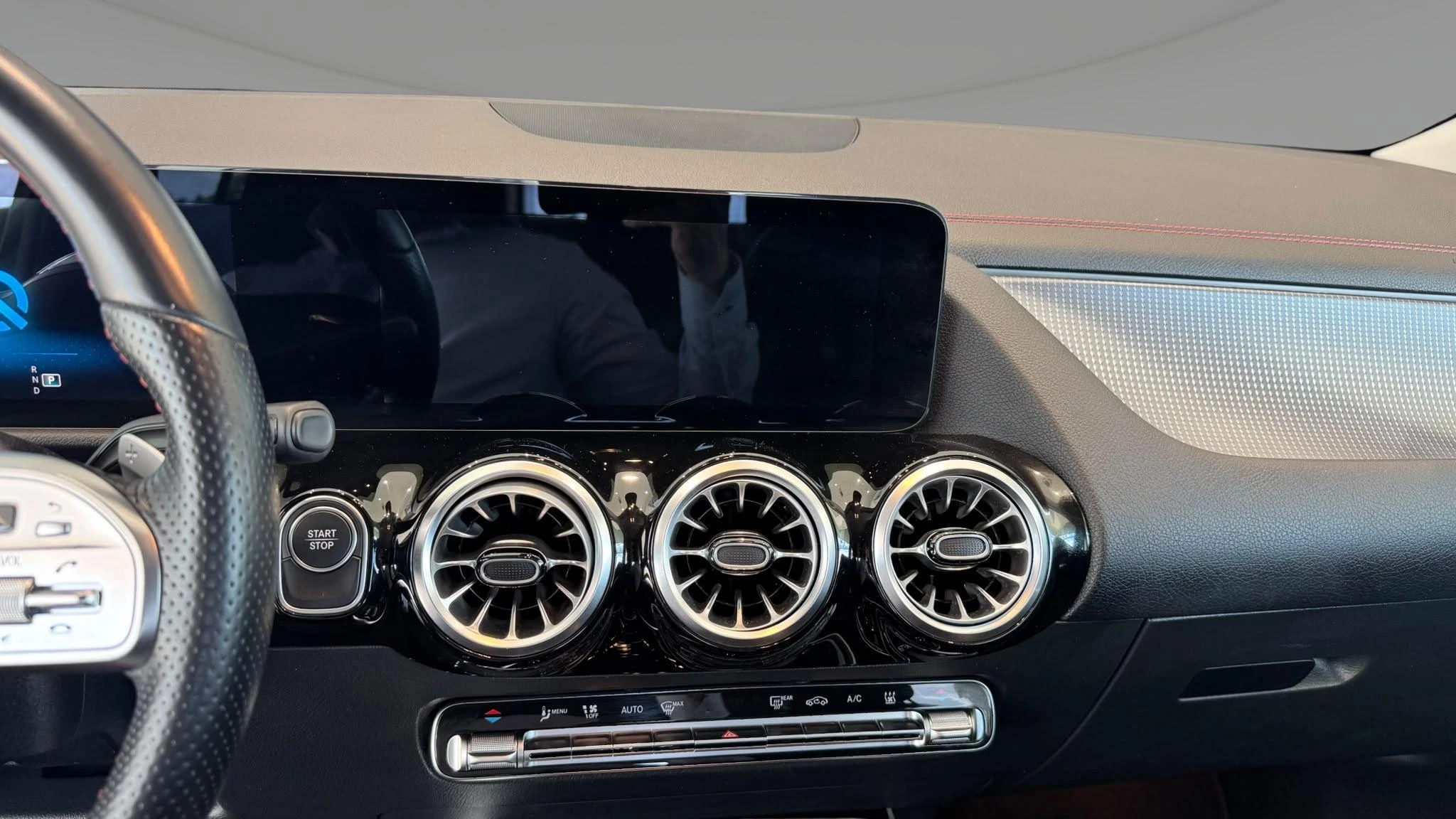 Mercedes-Benz EQA 250 AMG Line + CARPLAY + TREKHAAK + NIGHTPAKKET +