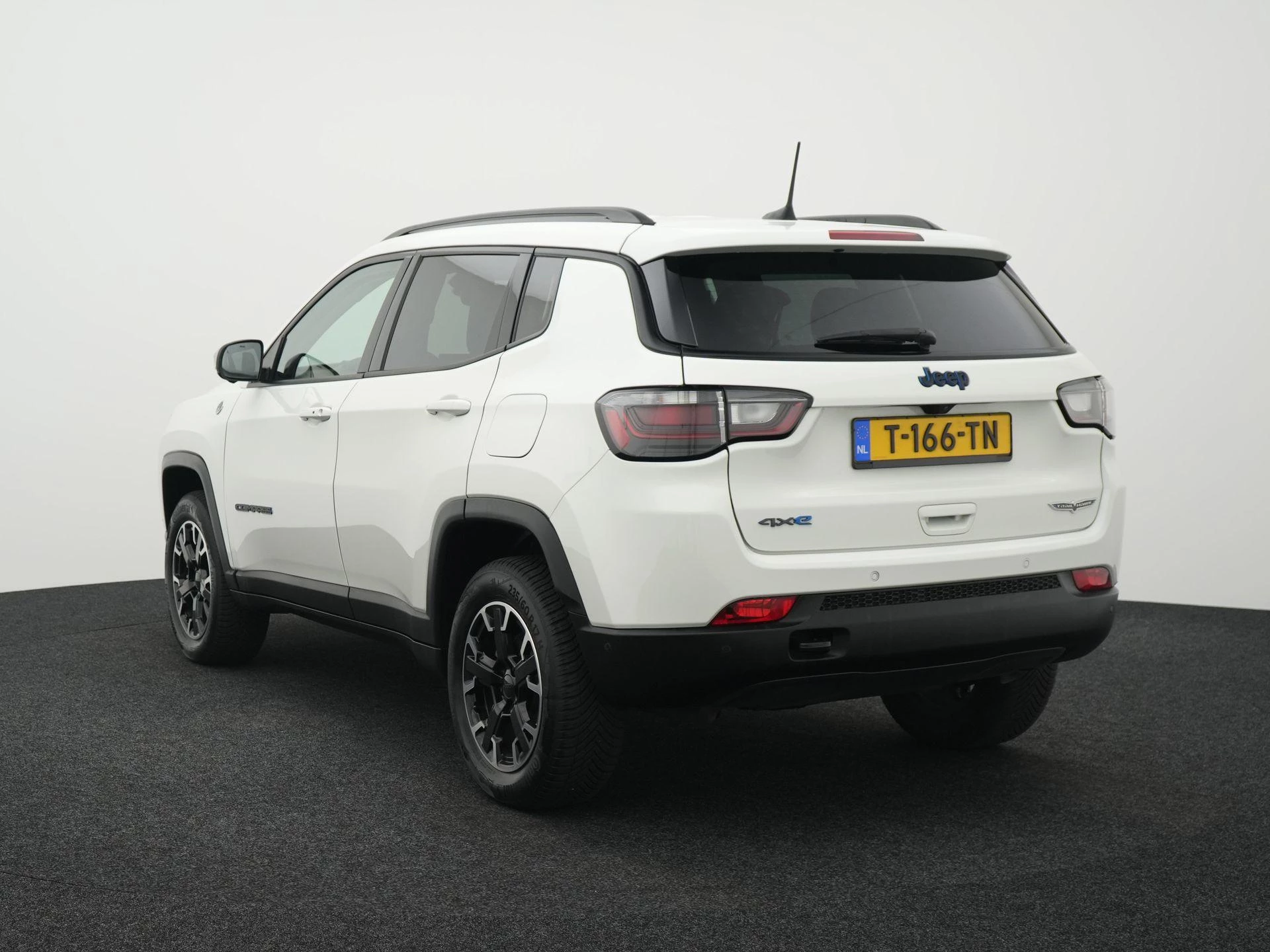 Jeep Compass 4xe 240 Plug-in Hybrid Electric Trailhawk