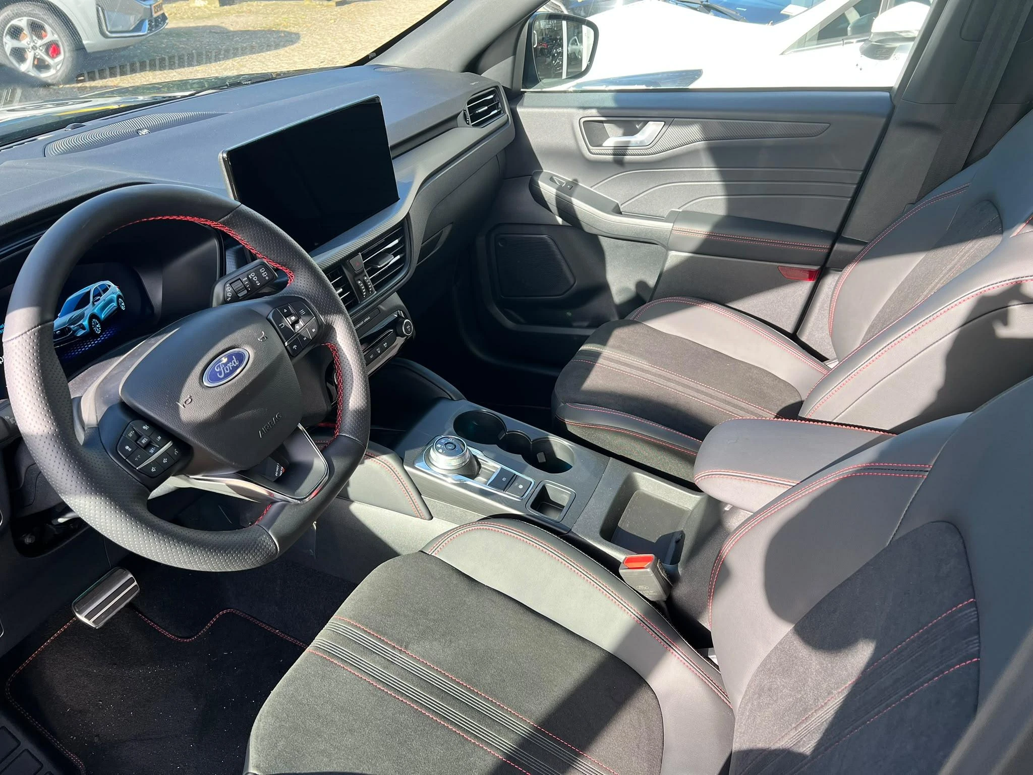 Ford-Kuga-image-14