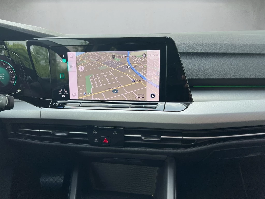 Volkswagen Golf VIII Variant 2.0 TDI DSG Life *Navi*LED*APP