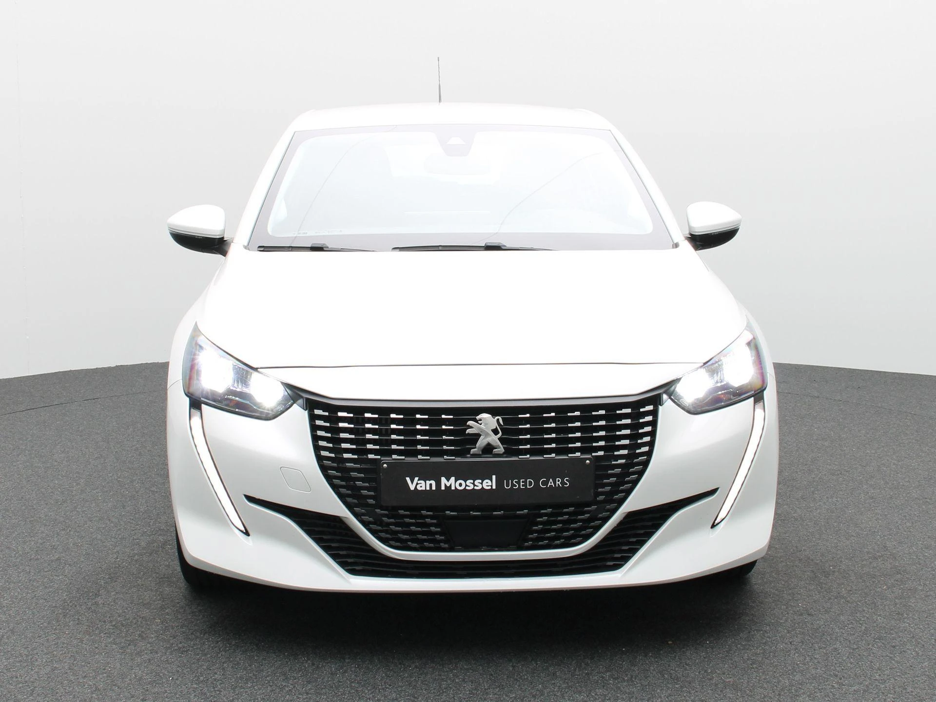 Peugeot-208-image-2