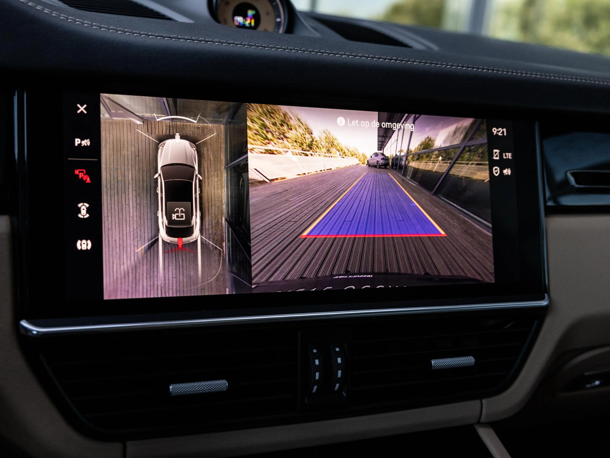 Porsche-Cayenne-image-18