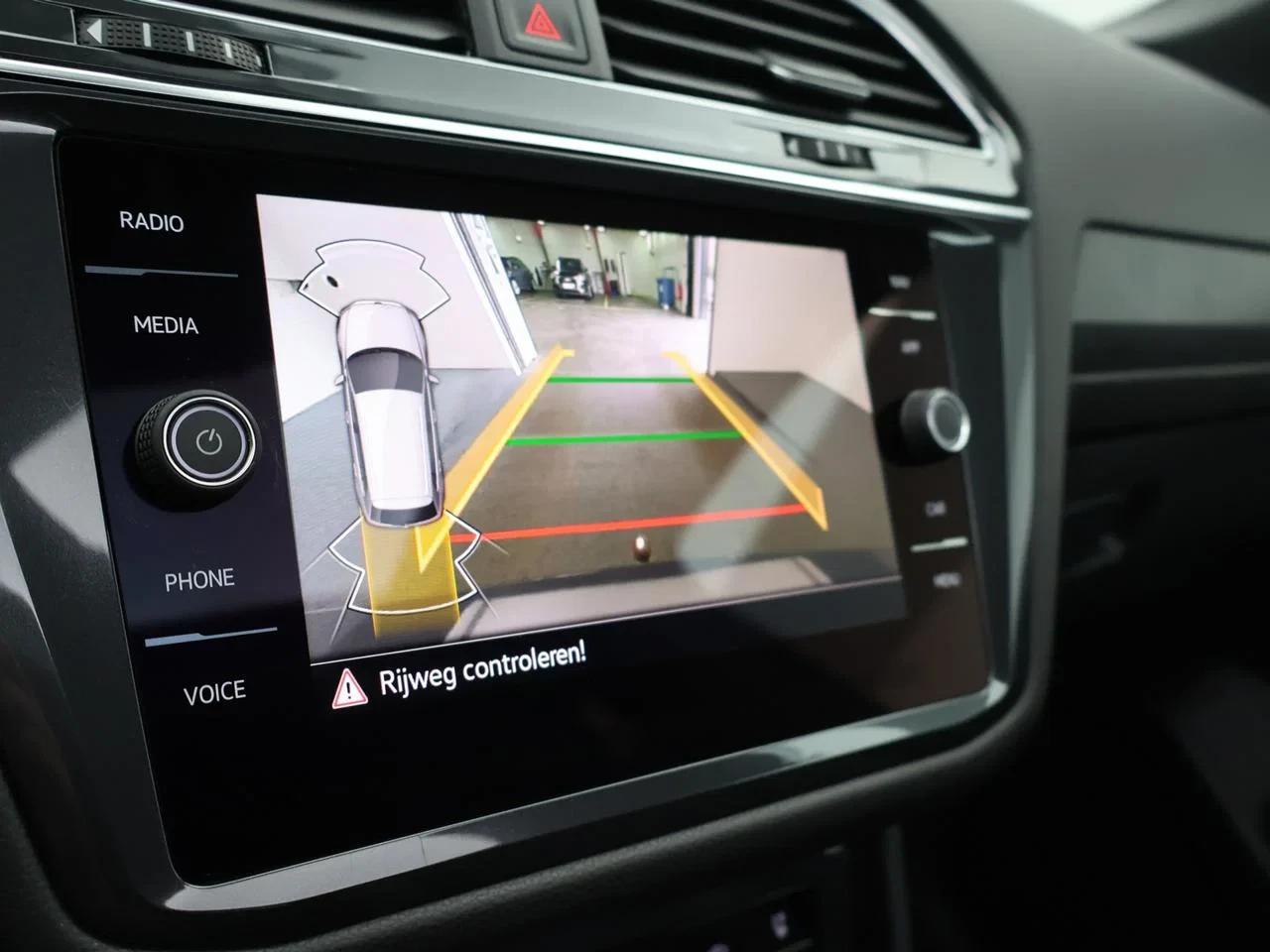 Volkswagen-Tiguan Allspace-image-15