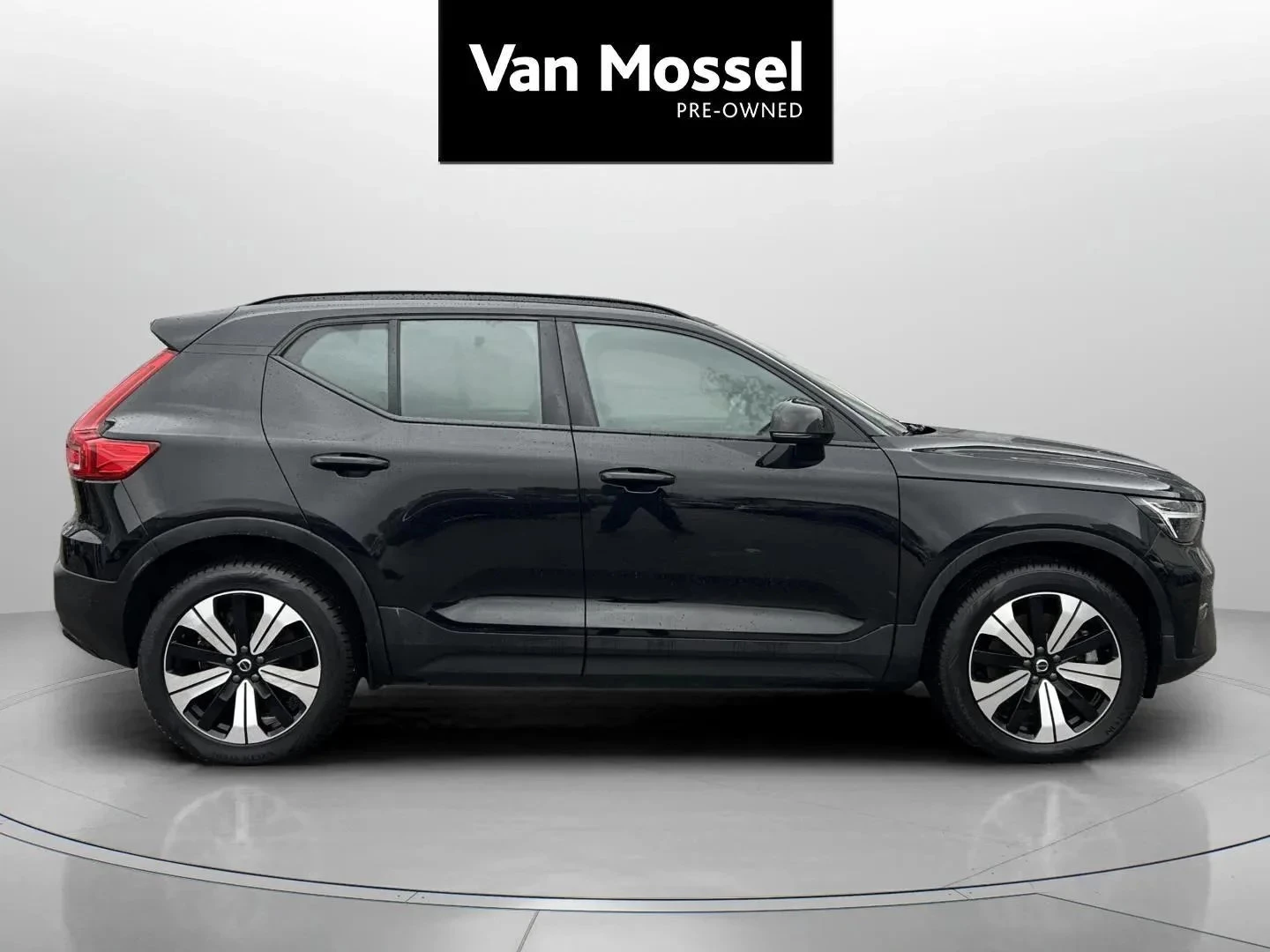 Volvo-XC40-image-3