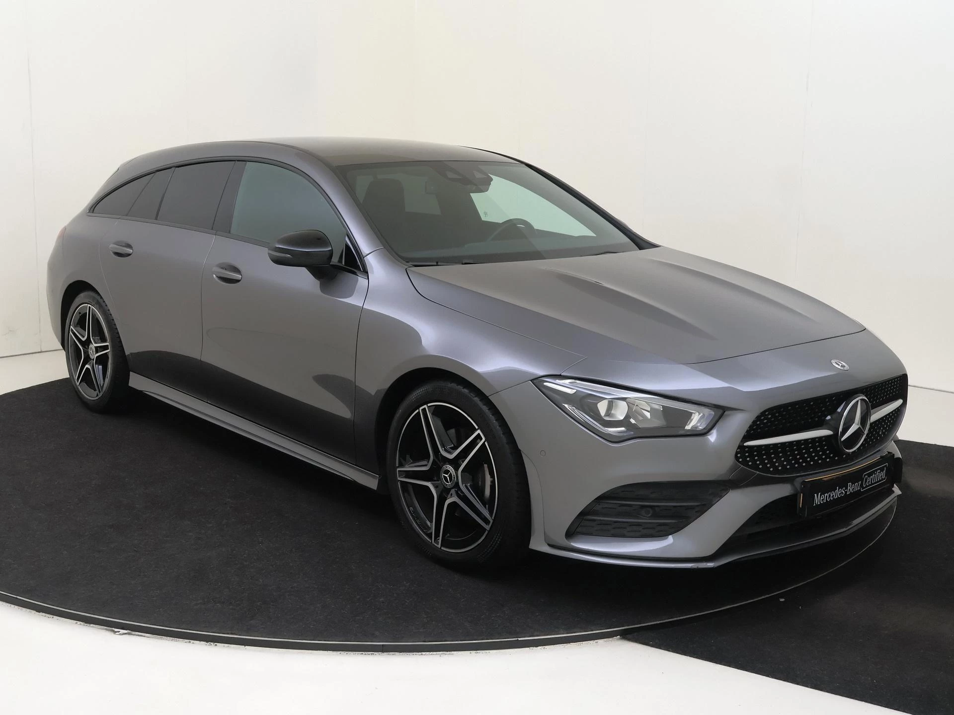 Mercedes-Benz-CLA-image-1