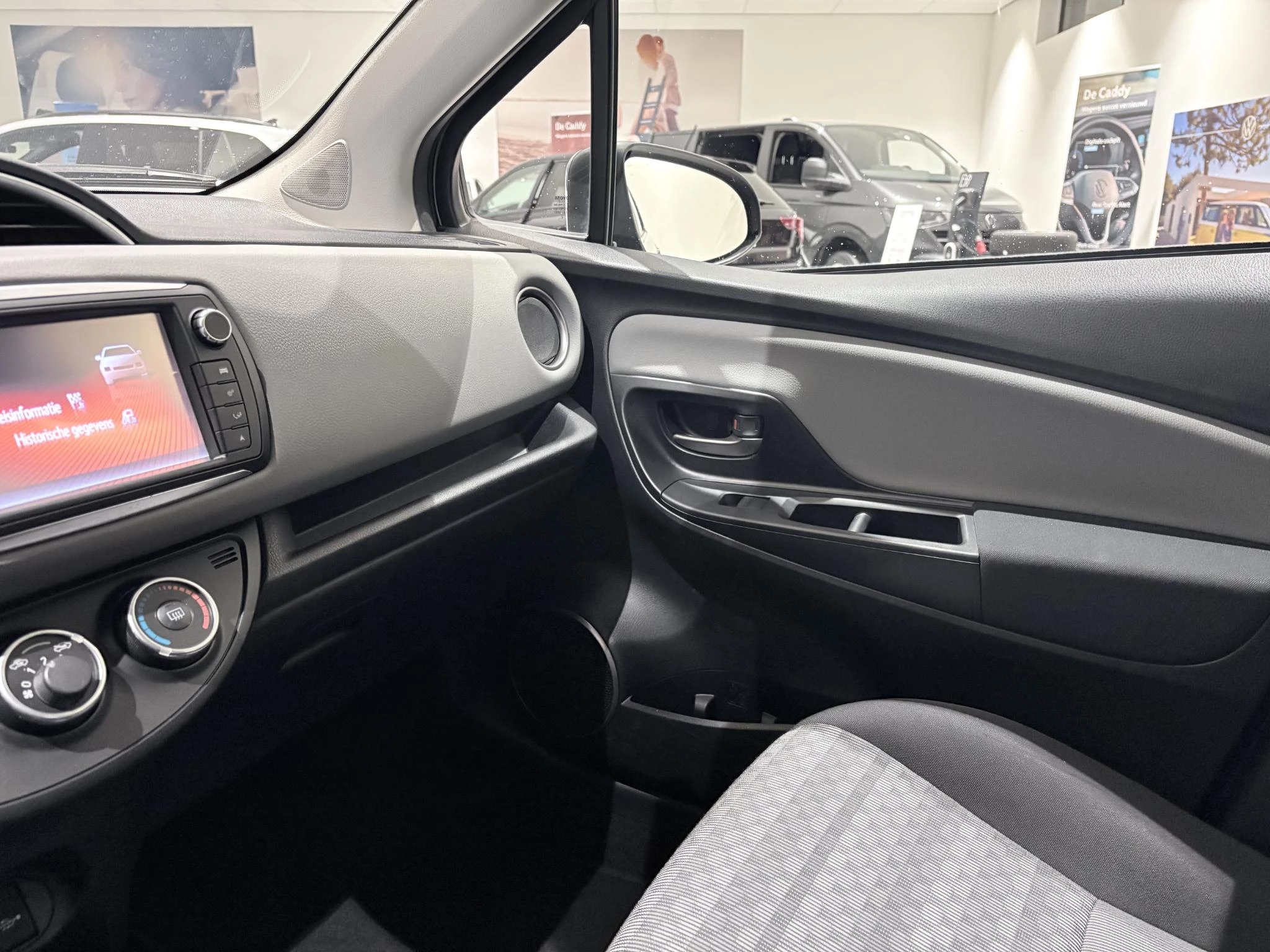 Toyota-Yaris-image-26