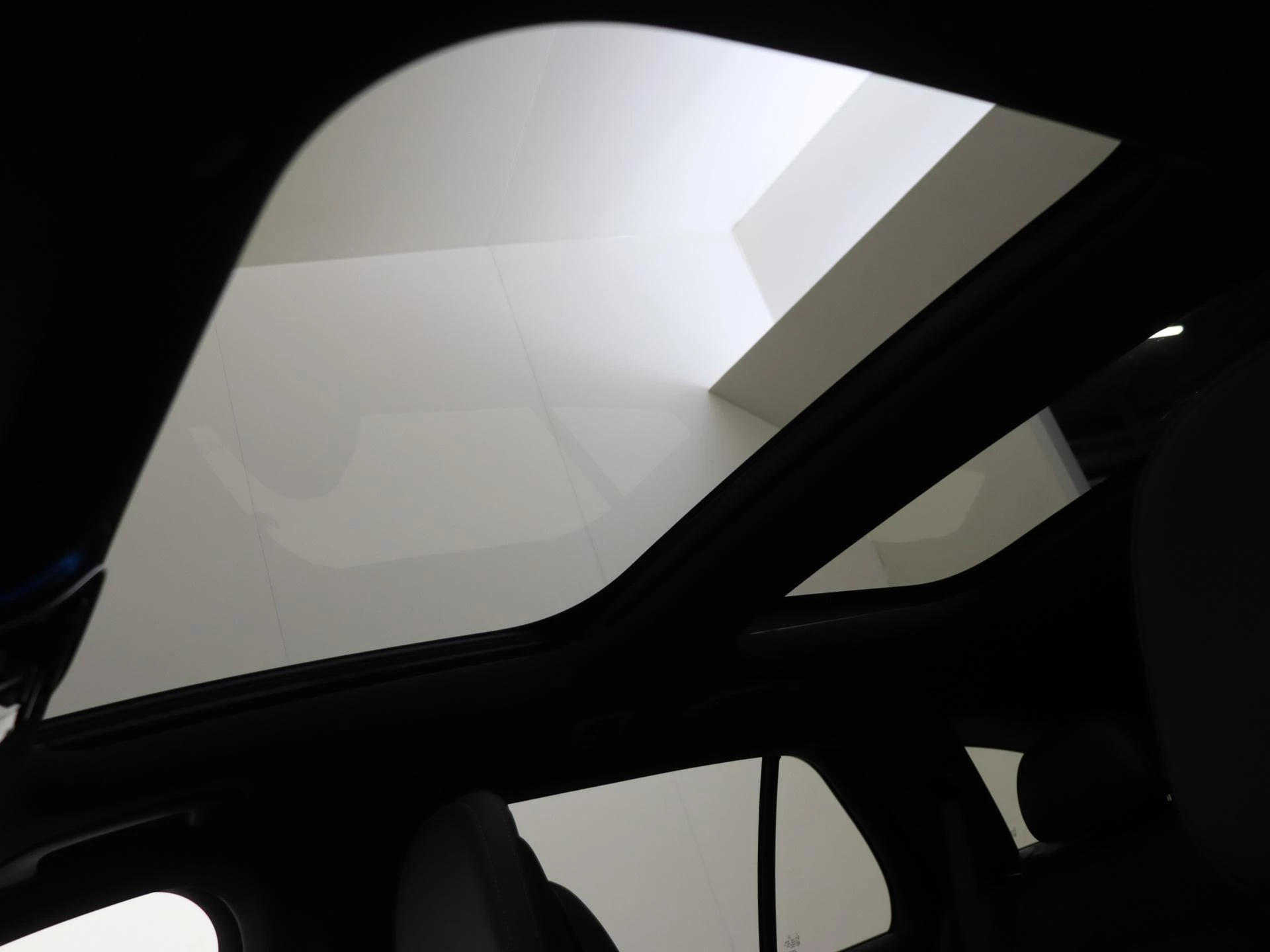 Mercedes-Benz-E-Klasse-image-31