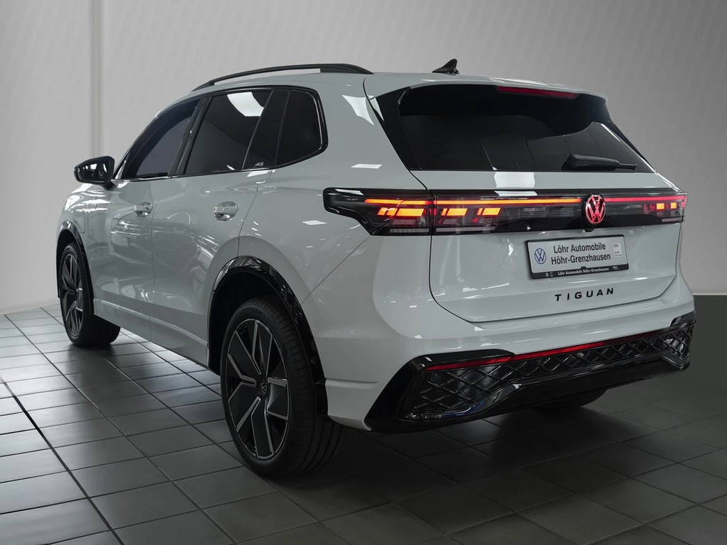 Volkswagen Tiguan R-Line 1,5 l eHybrid OPF 110 kW (150 PS) / 85 kW (115 PS) 6-Gang-Doppelkupplungsgetriebe DSG