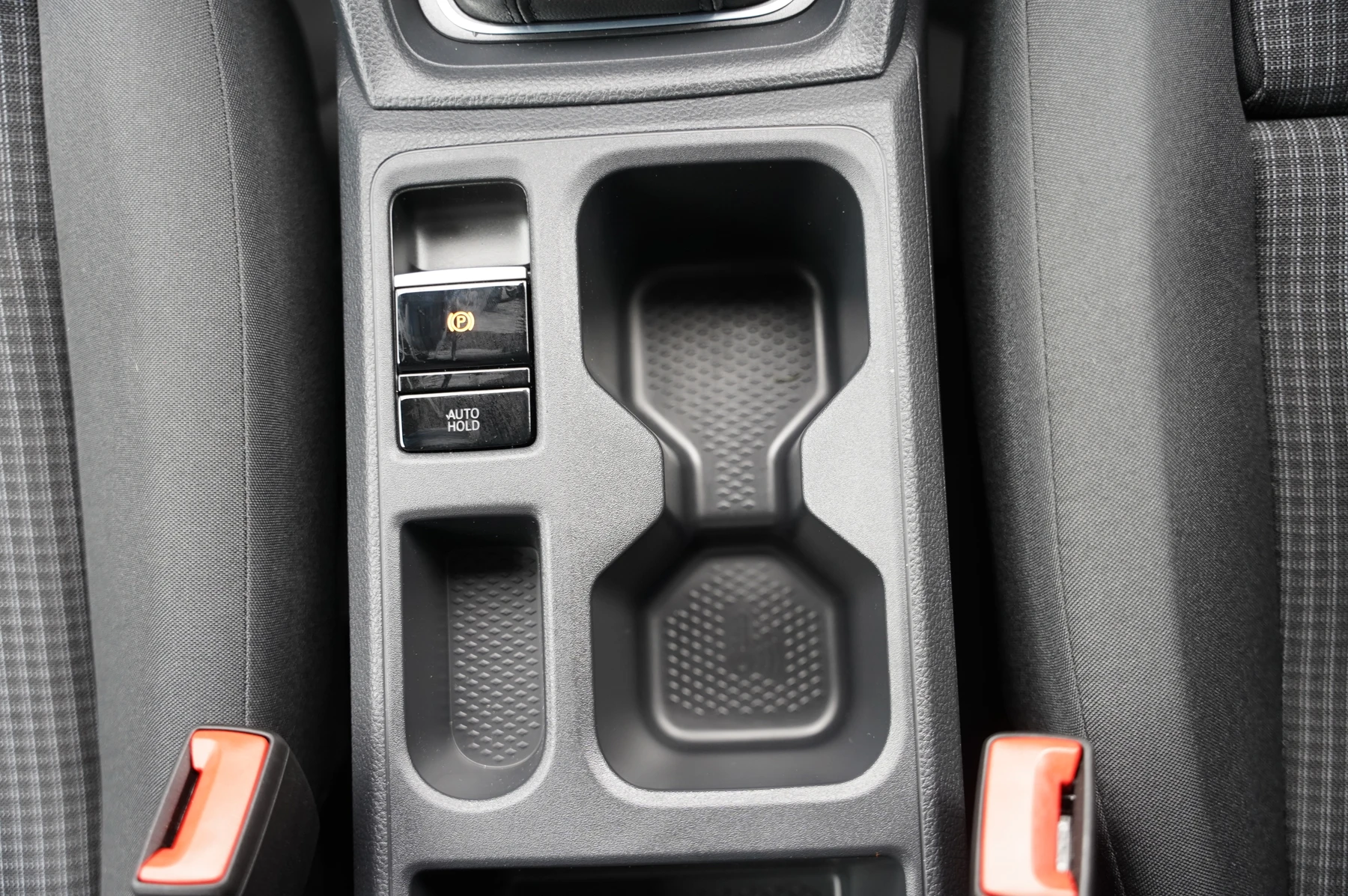 Volkswagen-Caddy-image-8