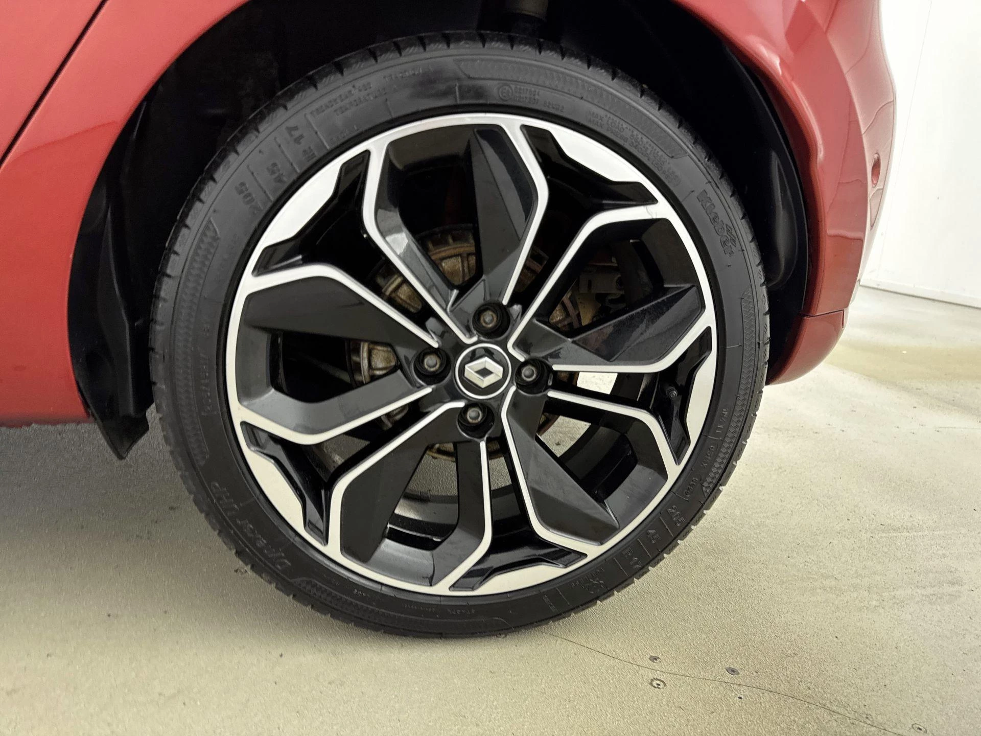 Renault-Clio-image-28