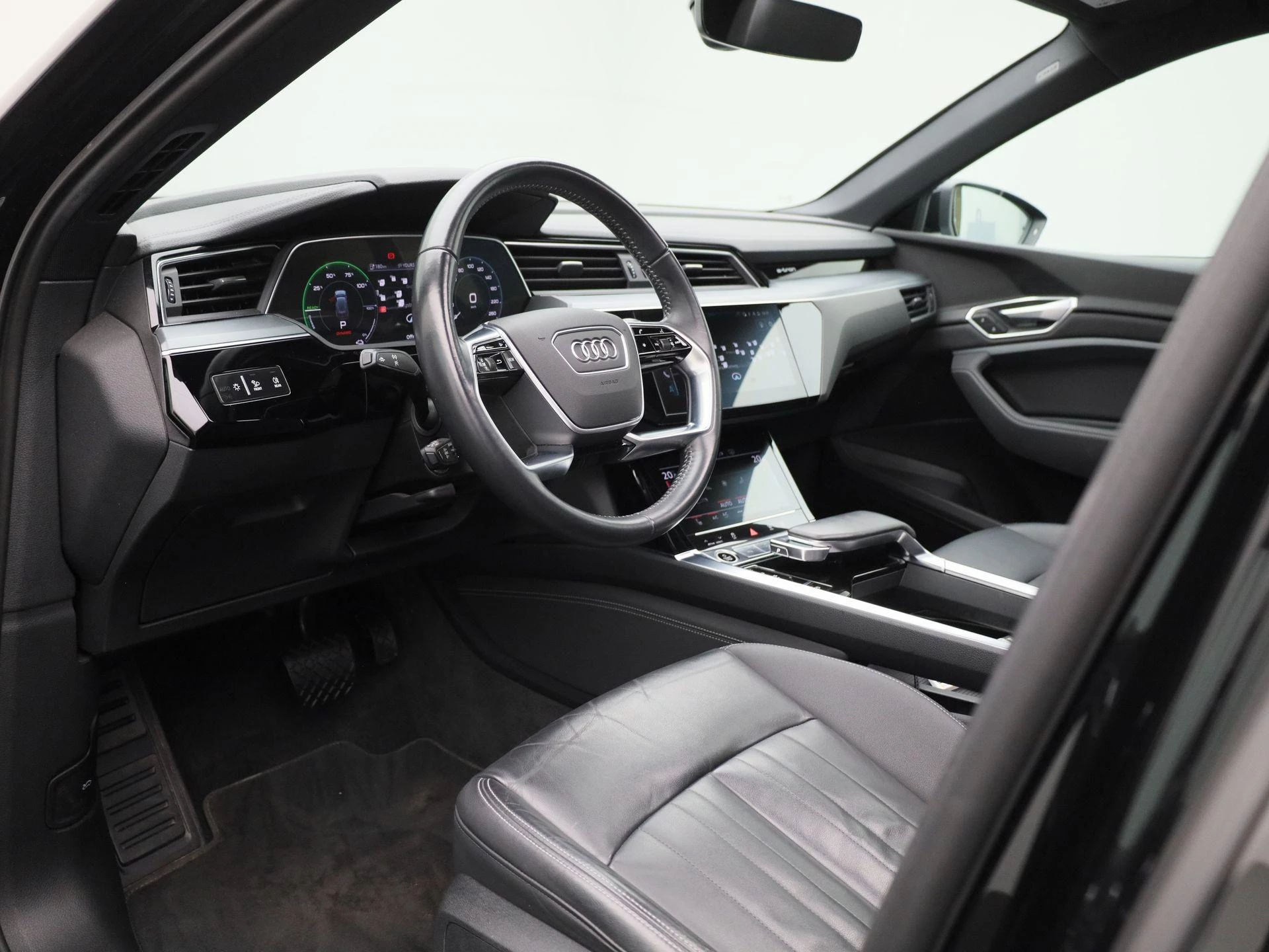 Audi-e-tron-image-37