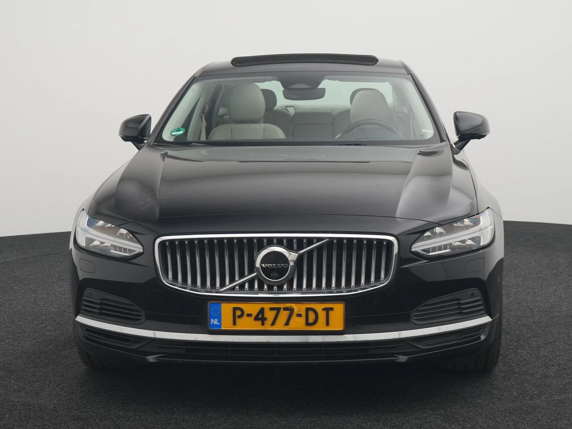 Volvo-S90-image-2