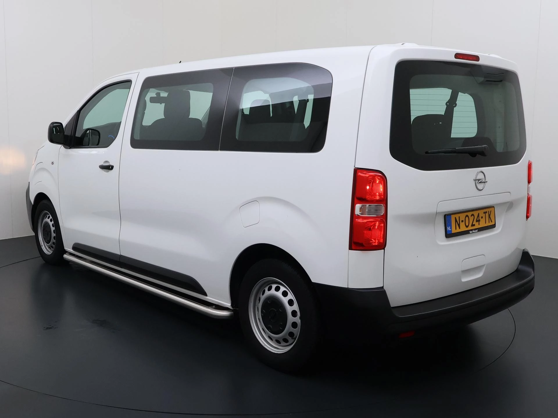 Opel-Vivaro-e-image-2