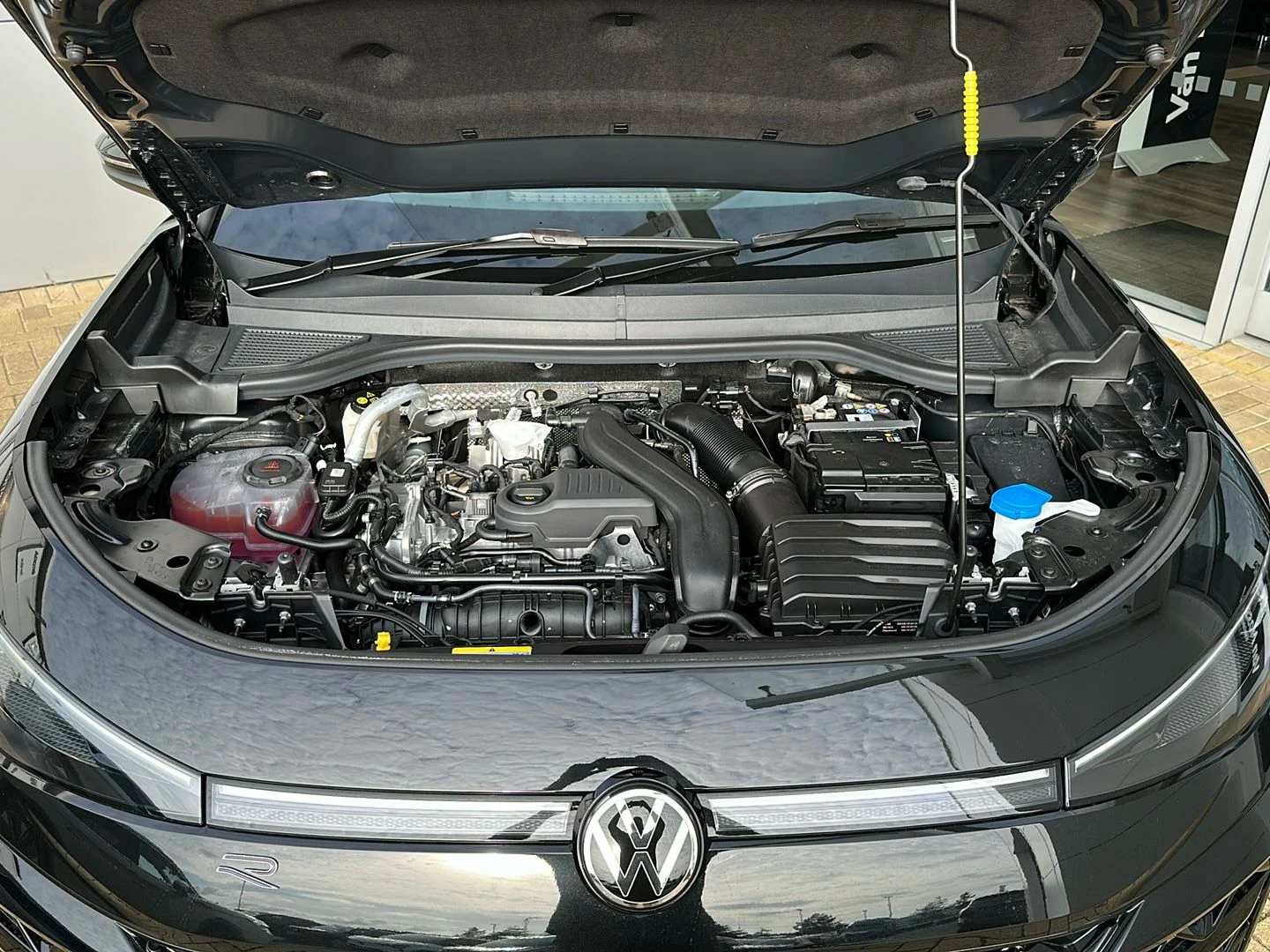 Volkswagen-T-Roc-image-13