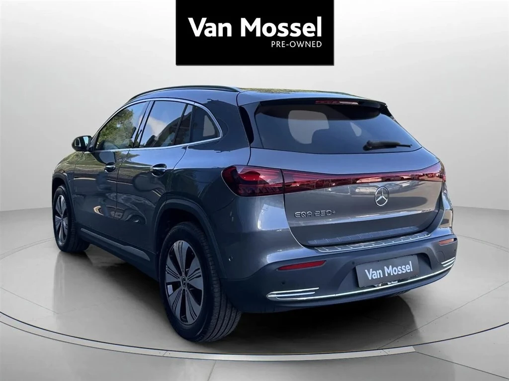 Mercedes-Benz-EQA-image-6