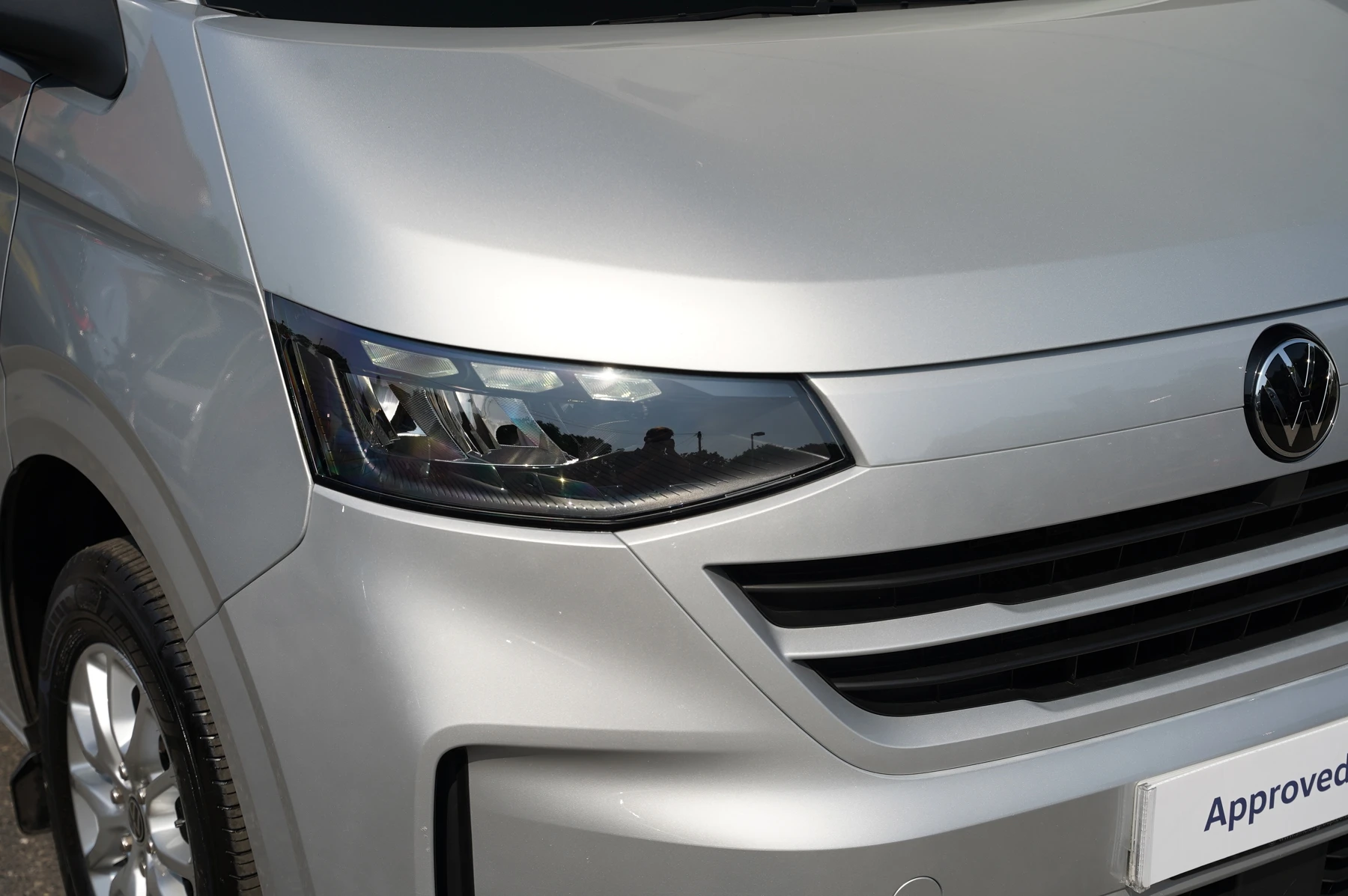 Volkswagen-Transporter-image-28
