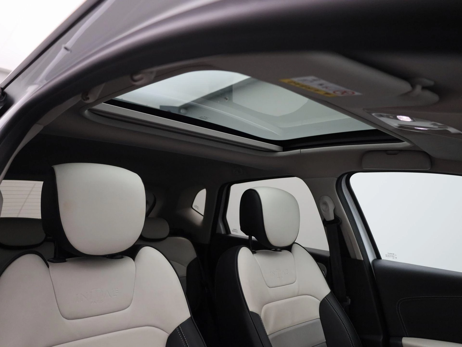Renault-Captur-image-39