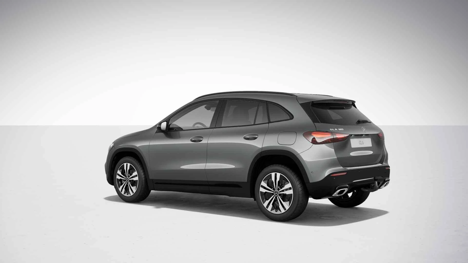 Mercedes-Benz-GLA-image-2