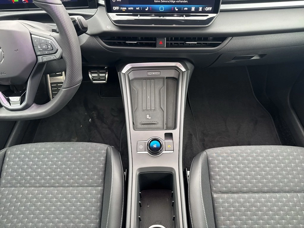 Volkswagen T-Roc 1.5l eTSI DSG R-Line