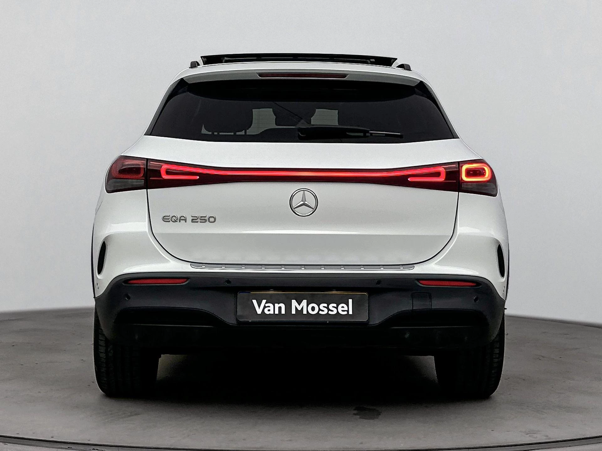 Mercedes-Benz EQA 250 Business Solution AMG 67 kWh 191PK