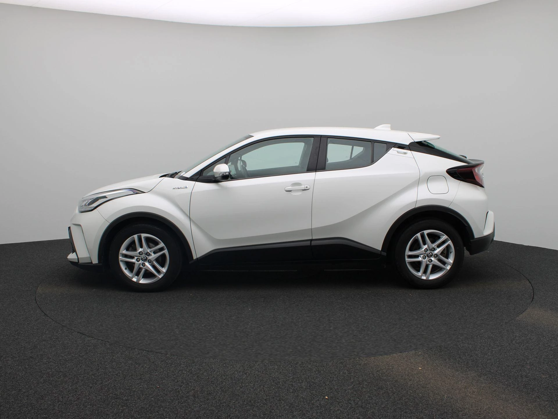 Toyota-C-HR-image-3
