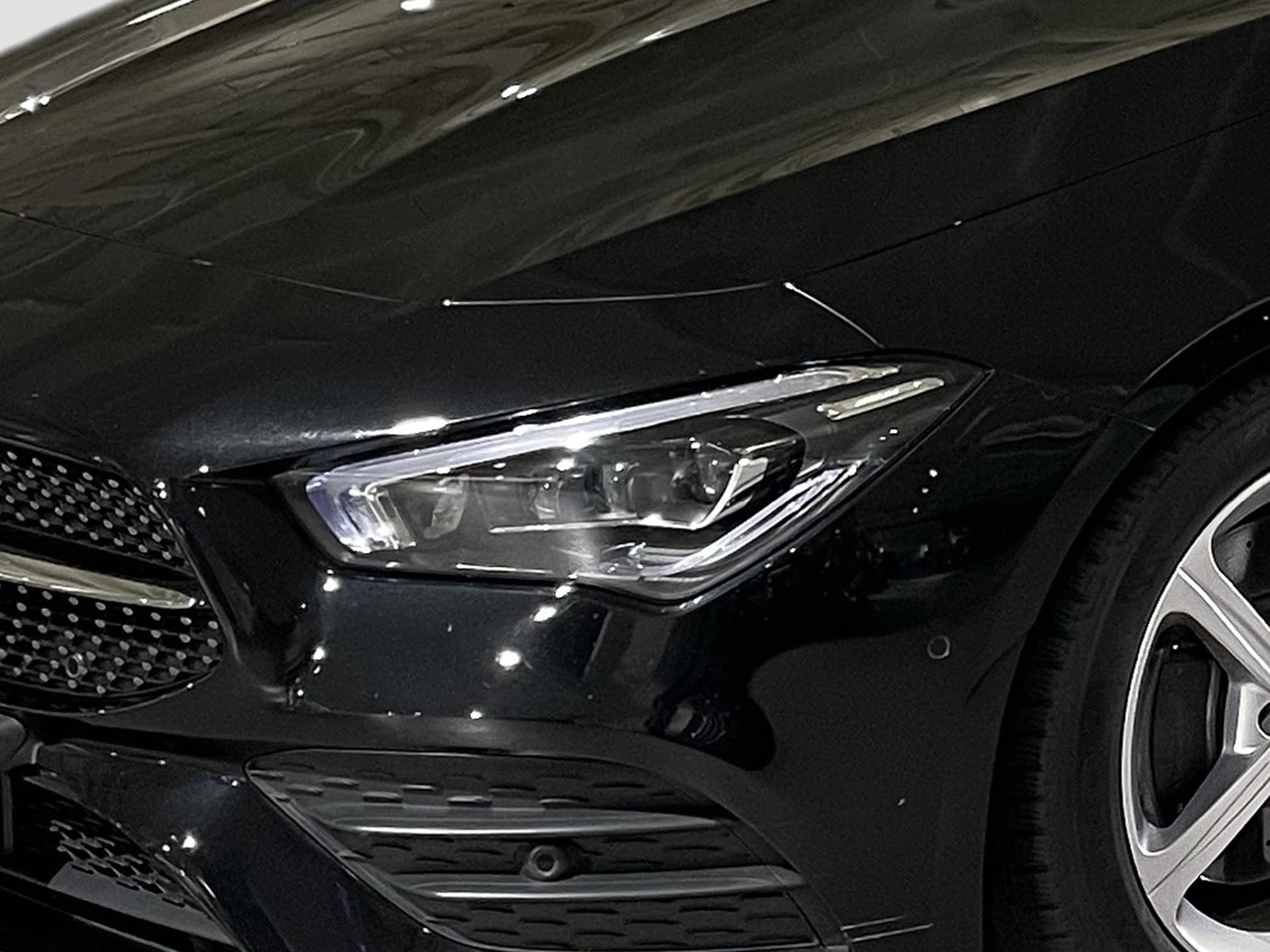 Mercedes-Benz-CLA-image-22